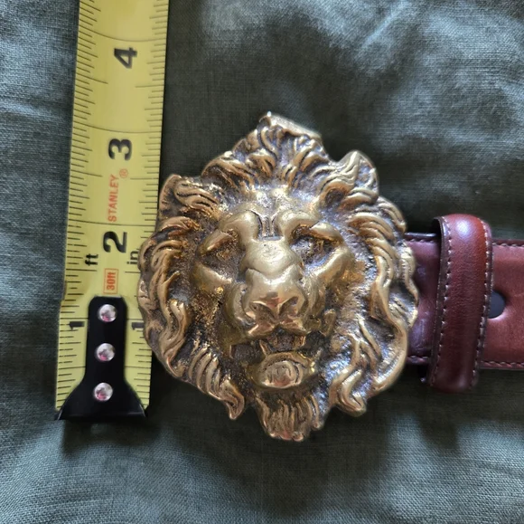 Gold Lion Buckle on Brown Leather Belt - Picture 2 of 4